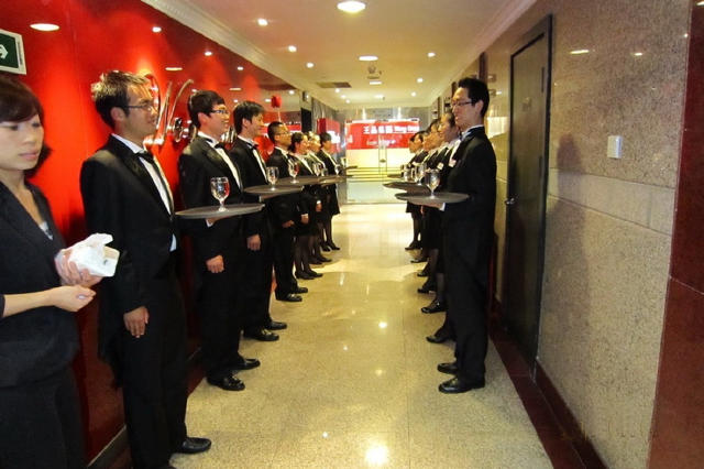 企業(yè)都在面臨“招人難，留人難”問題，王品是怎么做到讓人向往的？|餐飲界