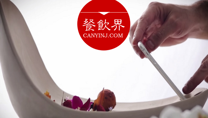 將餐盤打造成“拍照神器”，這家餐廳完成一次完美的社群營銷！