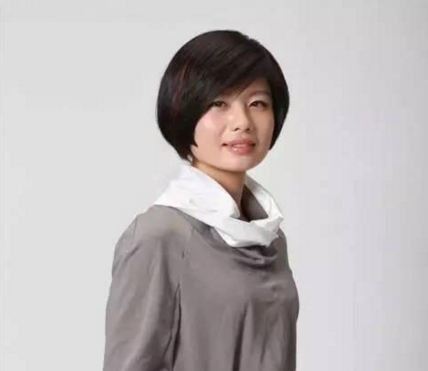 這家餐廳給服務員穿1000多元的潮服，效果你意想不到