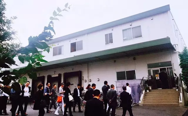 從日本回來，我為什么攔著你別跳中央廚房這個(gè)坑