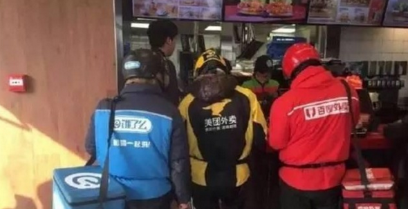 外賣三巨頭混亂廝殺，百度或有掉隊可能！