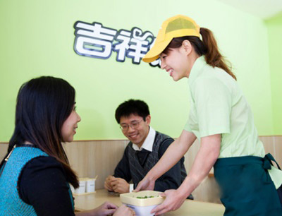 吉祥餛飩董事長張彪：從3個(gè)人到1萬多人，加盟之路是這樣走出來的|餐飲界