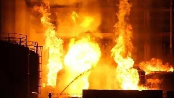 警示！餐館發(fā)生爆炸老板身亡，原因竟是用了它！