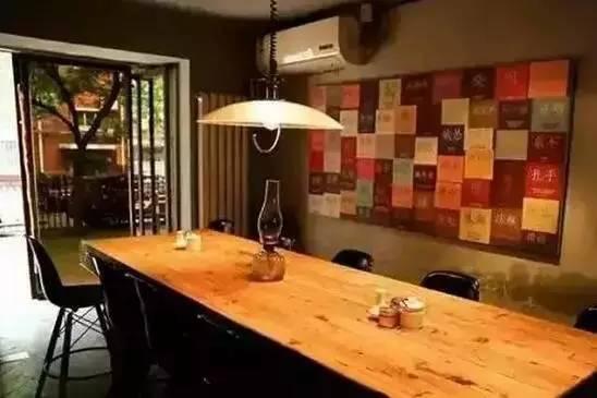 這家30平米小店排隊(duì)比海底撈還壯觀，只因做到了這四點(diǎn)……|餐飲界