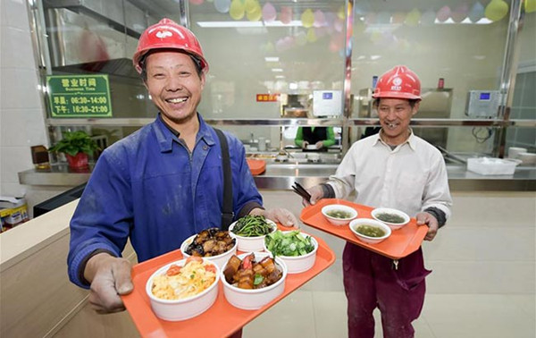 運(yùn)營(yíng)成本高、利潤(rùn)薄，社區(qū)食堂如何擺脫生存尷尬？