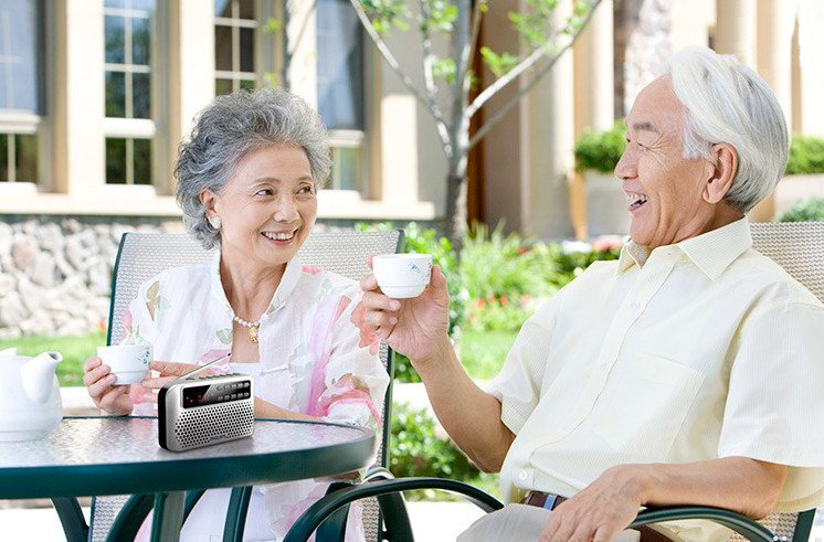 老年餐廳探索困難重重，華天“適老化”改造能否突圍？