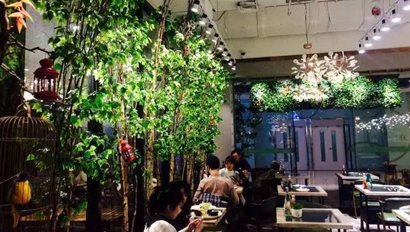 餐飲又一新業(yè)態(tài)？“生產(chǎn)基地+中央廚房+餐飲門店”能玩轉(zhuǎn)嗎？|餐飲界