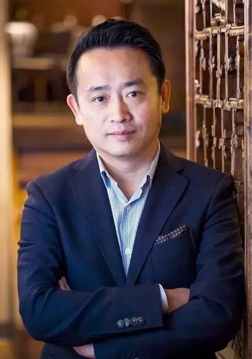 他在海外開創(chuàng)中餐米其林先河，如今要回國打造精致餐飲帝國！
