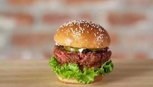 人造牛肉價(jià)格四年降了 96%，但還要 3.7 萬元一斤