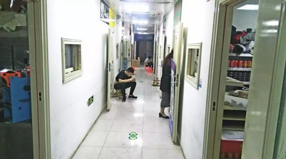 感謝外賣，讓我從失敗的餐飲老板變成月入30萬的“包租公”