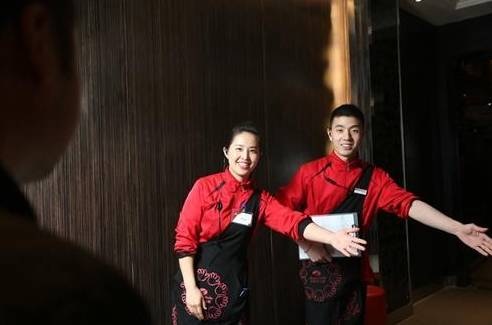 占領北上廣深、布局海外7國，擁有200+門店的海底撈為什么不在重慶開店？