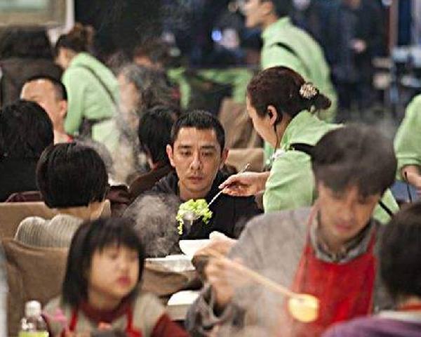 海底撈“變態(tài)”服務(wù)再升級(jí)！這次用的是黑科技……|餐飲界