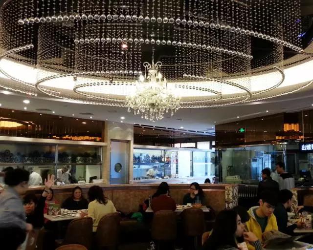 大家樂撤出華東，翠華、稻香業(yè)績下滑……“港式餐飲”怎么了？|餐飲界