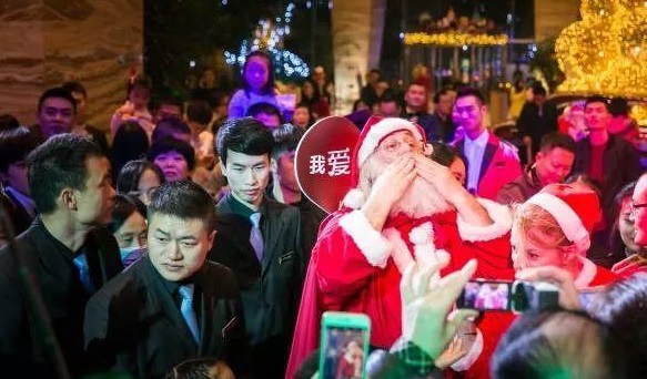 2017年節(jié)日營(yíng)銷最后狂歡｜除了圣誕，餐飲人還有哪些熱點(diǎn)可追？