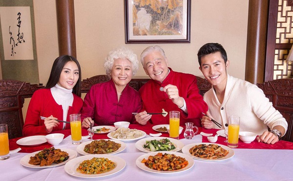 年夜飯變成了“年夜煩”，你怎么看？