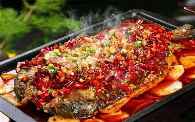 縱有萬(wàn)般風(fēng)情，不及同桌的蛙烤魚(yú)銷(xiāo)魂