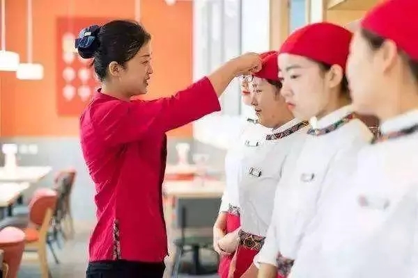 餐飲店長帶隊(duì)伍9步走，員工個(gè)個(gè)都干勁兒十足！|餐飲界