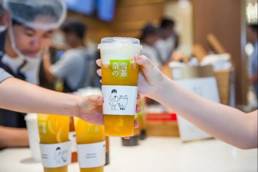 閉店的茶顏，焦慮的新茶飲