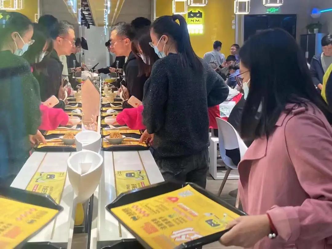 數(shù)字賦能餐飲，智能面館或成下一個(gè)風(fēng)口！| 品類觀察