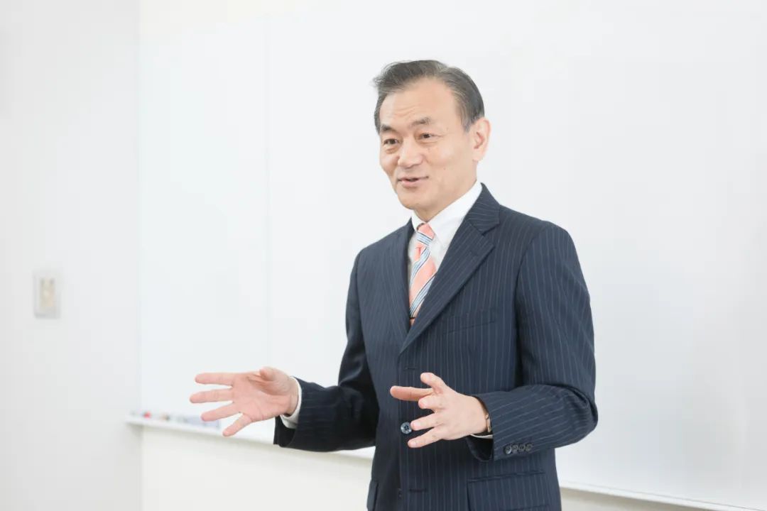 日本前麥當(dāng)勞/前優(yōu)衣庫(kù)大學(xué)校長(zhǎng)：有本均的線上研討會(huì)來(lái)了！ | 福利